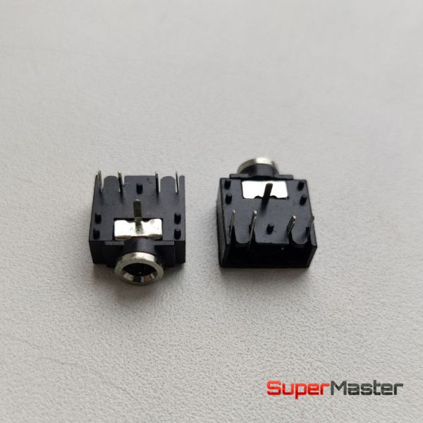 Роз'єм для навушників #1